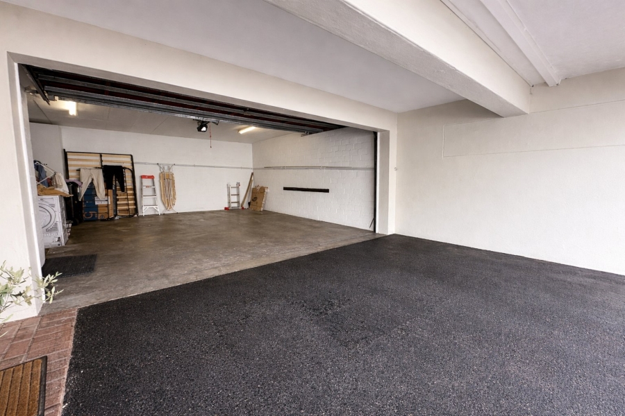 To Let 3 Bedroom Property for Rent in Higgovale Western Cape